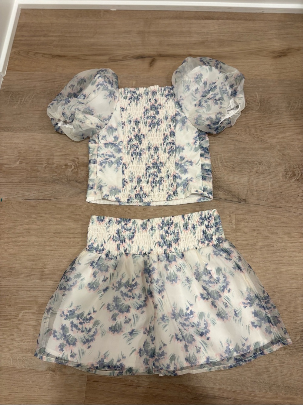 Abercrombie Kids Floral Skirt and Top Set Size 7/8 - Picture 4 of 5